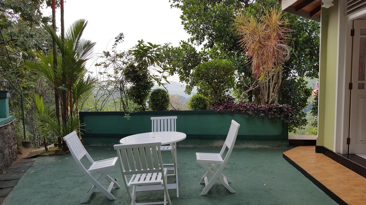 Viveka Hill Bed and Breakfast Kandy Buitenkant foto