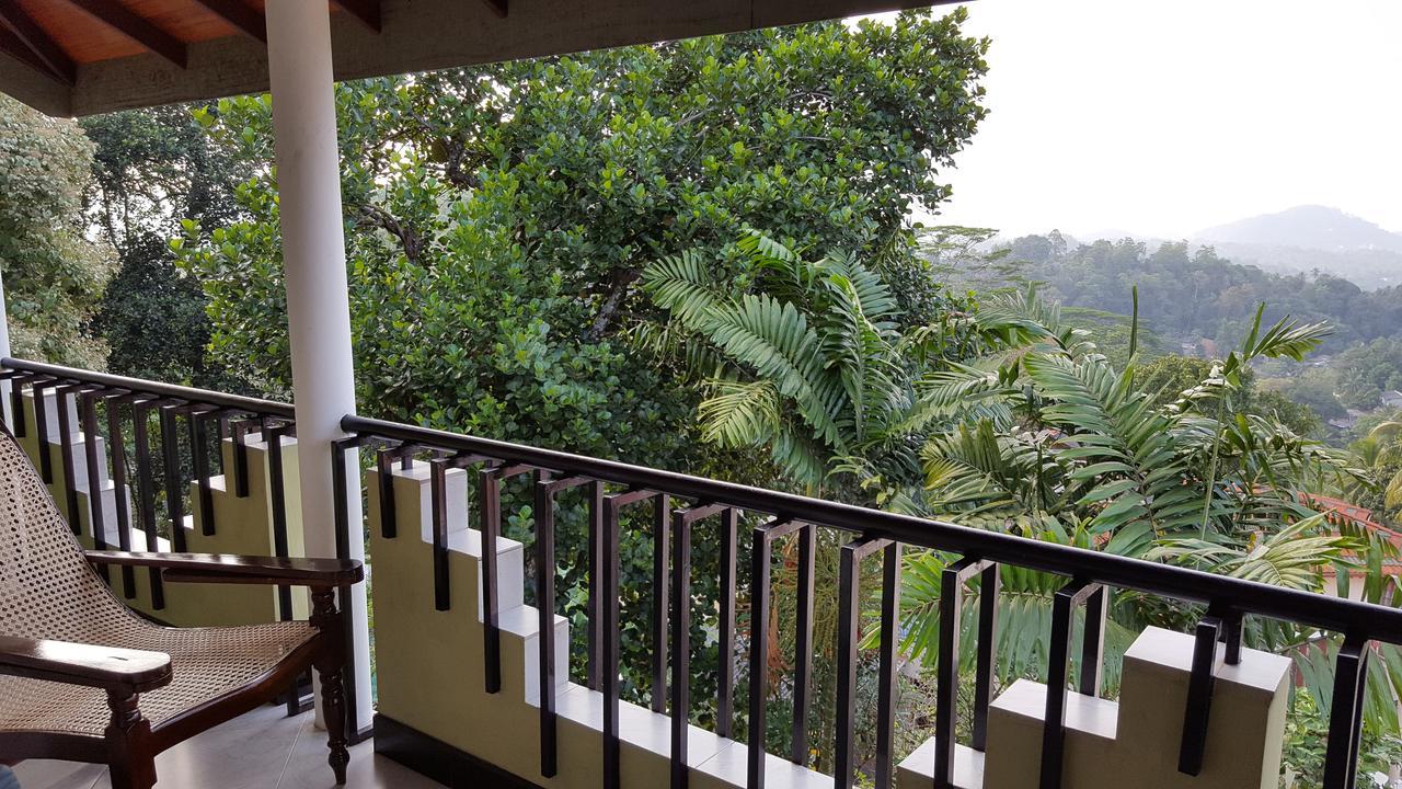 Viveka Hill Bed and Breakfast Kandy Buitenkant foto